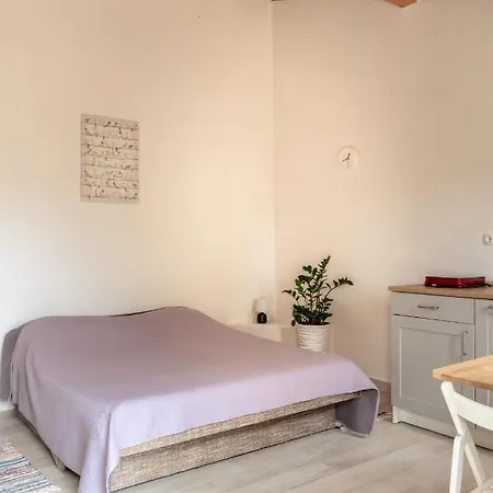 Small Stone House Luka * Zadar