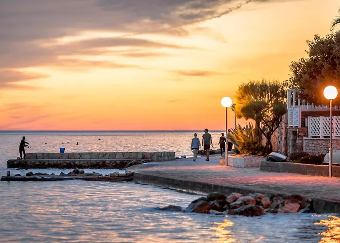 Small Stone House Luka アパート ザダル