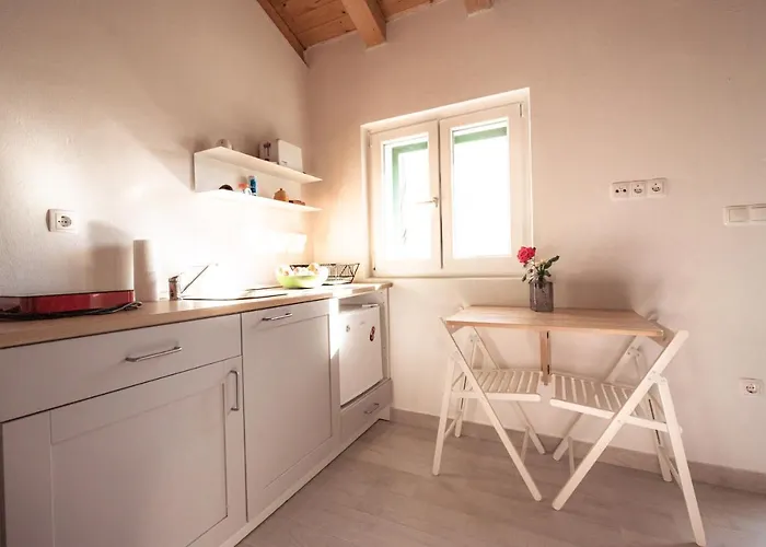 アパート Small Stone House Luka ザダル