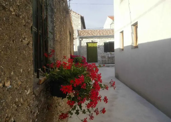 Small Stone House Luka * ザダル